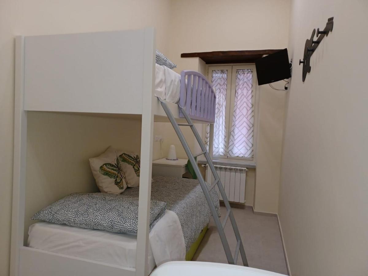 Dimora Lazzarella Apartment เนเปิลส์ ภายนอก รูปภาพ
