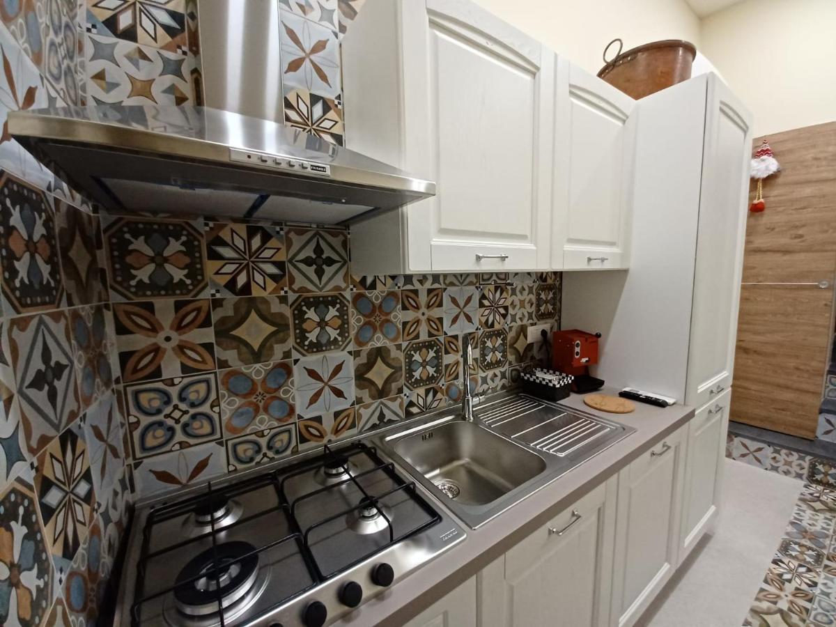 Dimora Lazzarella Apartment เนเปิลส์ ภายนอก รูปภาพ