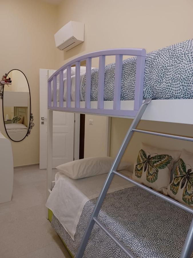 Dimora Lazzarella Apartment เนเปิลส์ ภายนอก รูปภาพ
