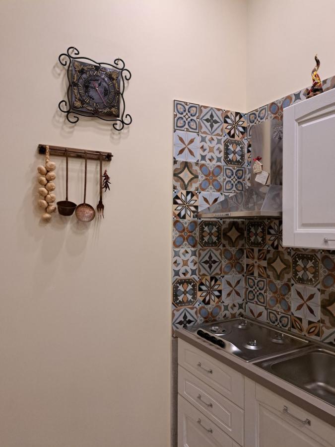 Dimora Lazzarella Apartment เนเปิลส์ ภายนอก รูปภาพ